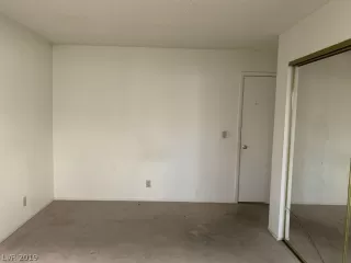 Photo #2: 2134093 Listing 