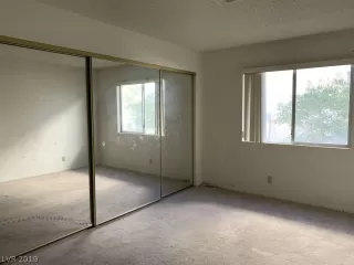 Photo #3: 2134093 Listing 