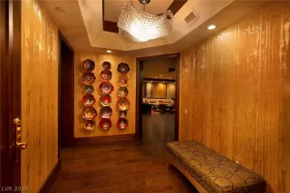Photo #1: 2134170 Listing 