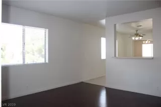 Photo #4: 2134189 Listing 