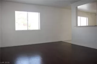 Photo #5: 2134189 Listing 