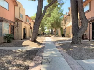 Photo #1: 2134212 Listing