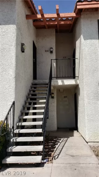 Photo #3: 2134246 Listing 