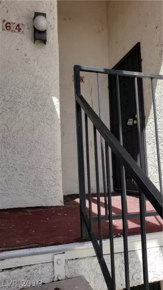 Photo #4: 2134246 Listing 