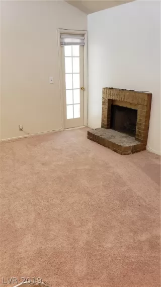 Photo #6: 2134246 Listing 