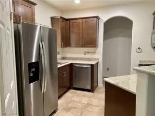 Photo #2: 2134283 Listing 