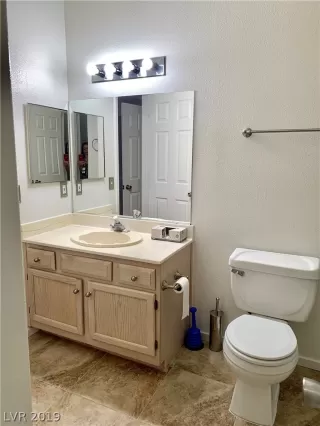 Photo #5: 2134283 Listing 