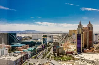 Photo #3: 2134308 Listing