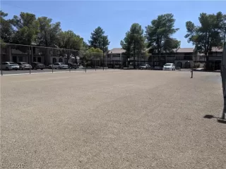 Photo #5: 2134346 Listing 