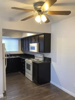 Photo #6: 2134348 Listing 