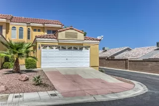 Photo #1: 2134354 Listing