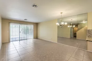 Photo #4: 2134354 Listing