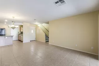 Photo #6: 2134354 Listing