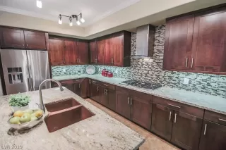 Photo #2: 2134356 Listing