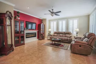 Photo #3: 2134356 Listing