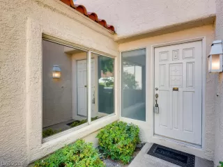 Photo #2: 2134426 Listing