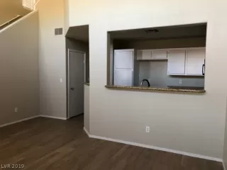 Photo #6: 2134442 Listing