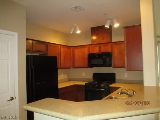 Photo #4: 2134537 Listing 