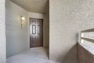 Photo #4: 2134541 Listing