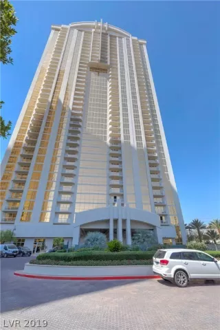 Photo #1: 2134568 Listing 