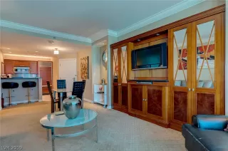 Photo #6: 2134568 Listing 