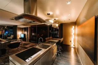 Photo #2: 2134584 Listing 