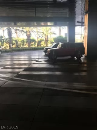 Photo #4: 2134607 Listing