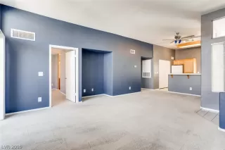 Photo #2: 2134641 Listing