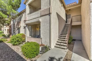 Photo #2: 2134669 Listing