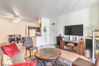 Photo #6: 2134669 Listing