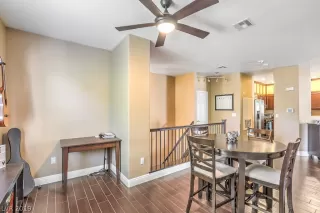 Photo #6: 2134699 Listing