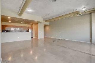 Photo #2: 2134729 Listing