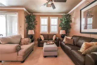 Photo #4: 2134731 Listing