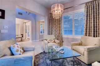 Photo #5: 2134831 Listing