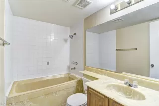 Photo #4: 2134845 Listing 