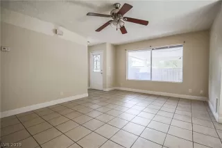 Photo #5: 2134870 Listing