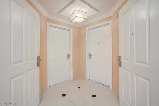 Photo #6: 2134898 Listing 