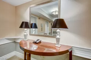 Photo #6: 2134906 Listing