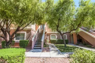 Photo #1: 2134913 Listing