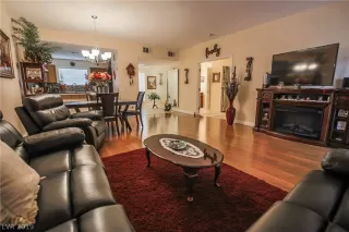 Photo #6: 2134913 Listing