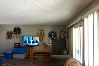 Photo #3: 2134919 Listing