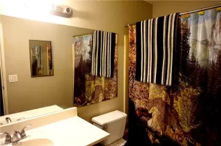 Photo #5: 2134919 Listing