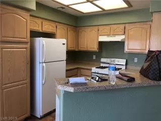 Photo #1: 2134940 Listing 