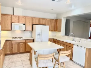 Photo #5: 2134975 Listing 