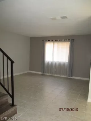 Photo #3: 2134991 Listing 