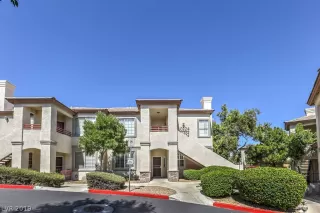 Photo #1: 2134999 Listing