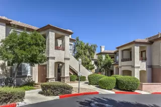 Photo #3: 2134999 Listing