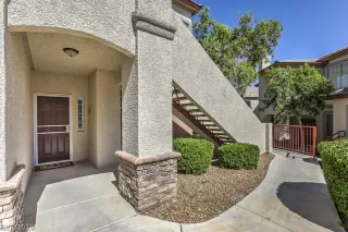 Photo #4: 2134999 Listing