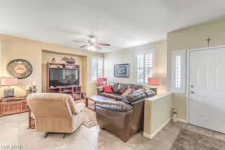 Photo #5: 2134999 Listing