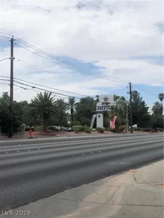 Photo #1: 2135003 Listing 